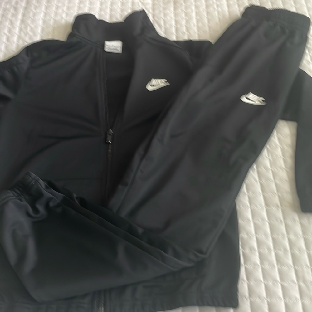Boys Large Nike Track Suit with T Shirt